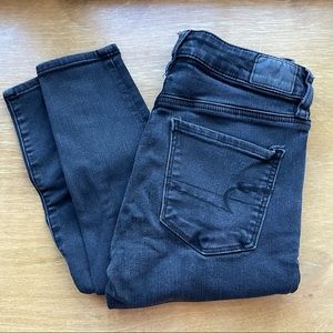 American Eagle Next Level Stretch Super Skinny Jeans. Black. 4 Long.